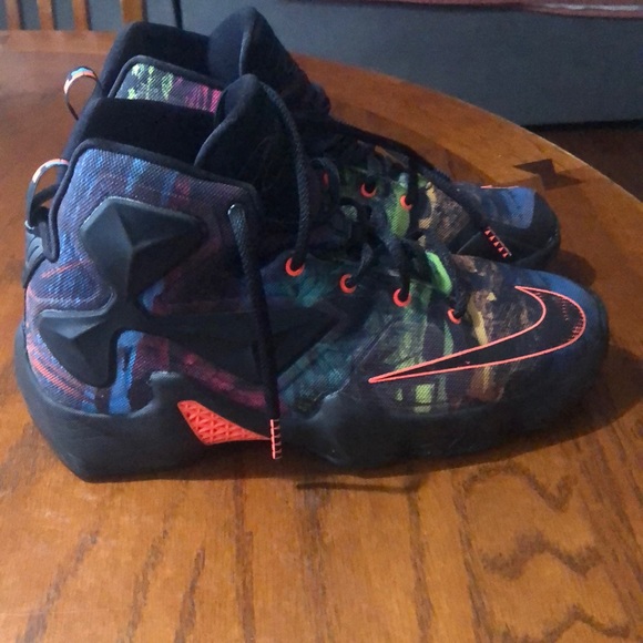 Lebron XIII Multi-Color - Youth 7 - Picture 2 of 7